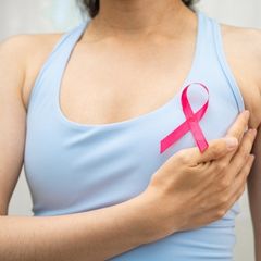 MEME KANSERİNDE ERKEN TANI HAYAT KURTARIR 